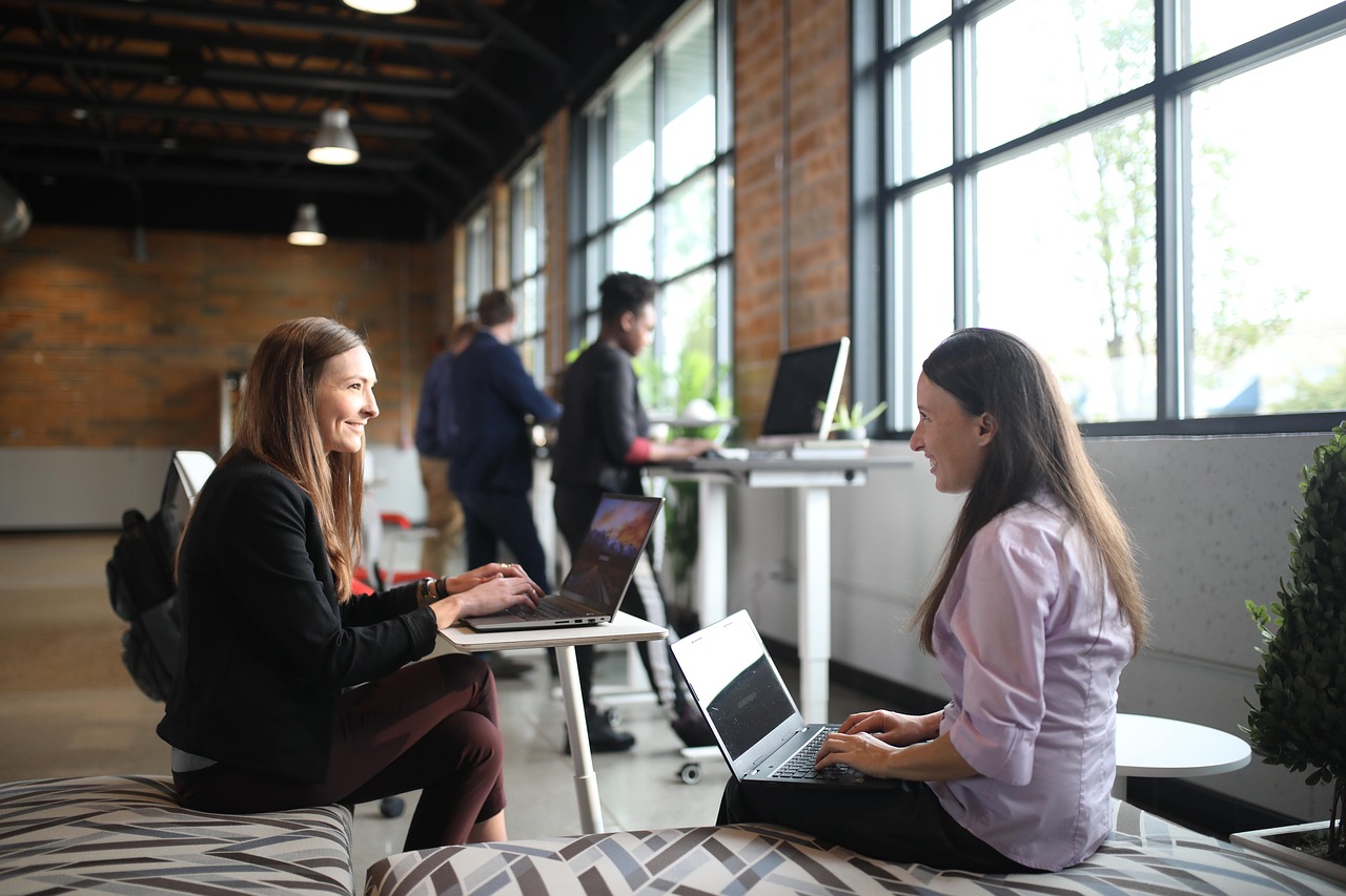 The Standing Desk Myth: Why Movement Beats Posture Every Time