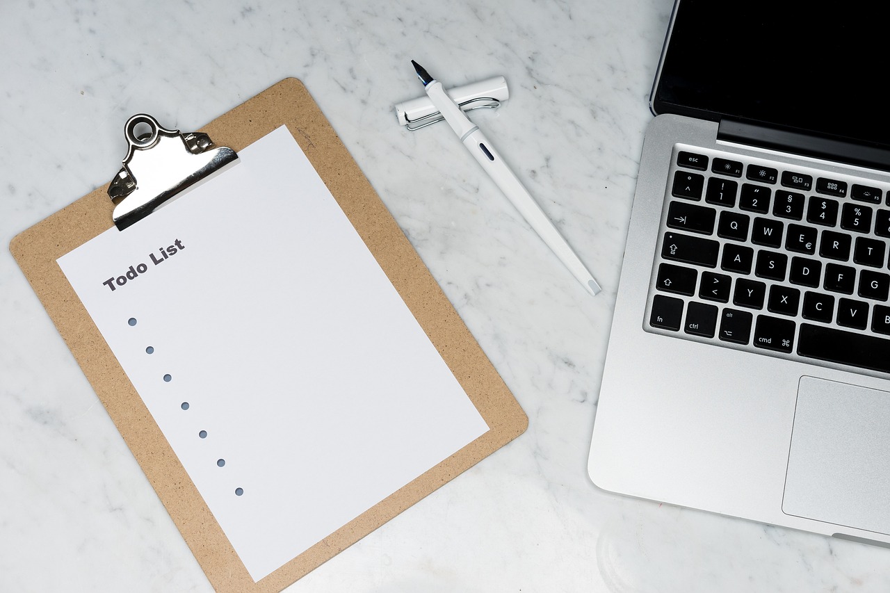 The Two-List Method for Days When Everything Feels Urgent